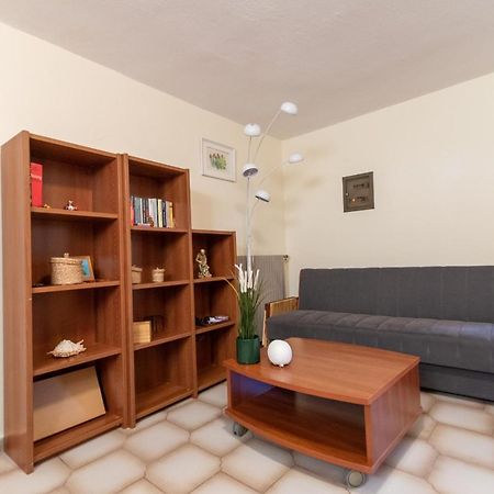 Pine Trees Apartment เปรเวซา ภายนอก รูปภาพ